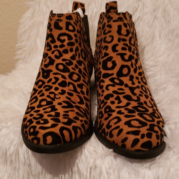Qupid Cheetah Print Faux Suede Low Heel Booties - Picture 4 of 8